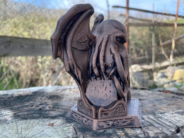 Cthulhu Eldritch Horror Figurine - Hand-Painted Lovecraftian Mythos Statue – Unique Gothic Home & Office Decor – Tabletop RPG & Fantasy Collector’s Gift - Image 7